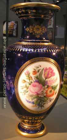 Vase en bleu de Sèvres