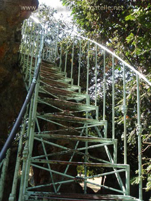 Les escaliers en monte