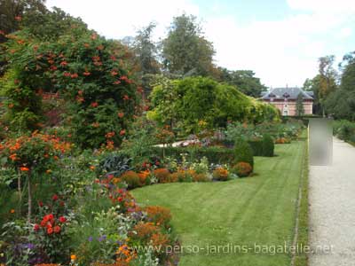 le jardin des prsentateurs fin juillet,  la saison des dahlias