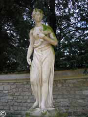 Photo 5 : Statue au Pavillon des gardes